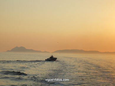 Vistas de las Islas C�es desde el mar. 