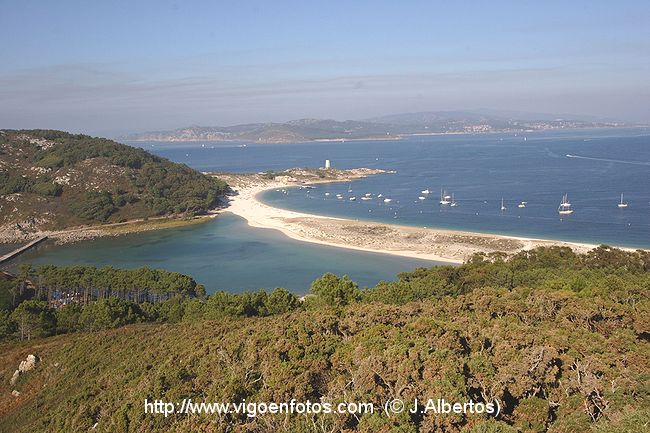 http://www.vigoenfotos.com/imagenes/cies/lagonenos/g_vigoenfotos_8600j.jpg