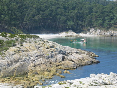 The rocky coast
(Landscapes of the islands)
. 