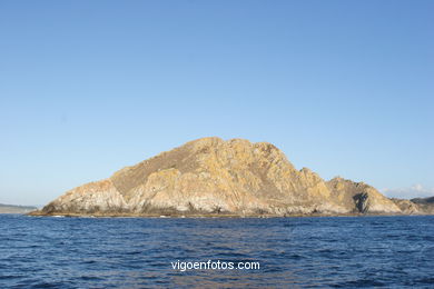 The rocky coast
(Landscapes of the islands)
. 