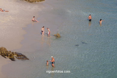 Playa de Nuestra Se�ora
(Playas de las Islas C�es)
. 