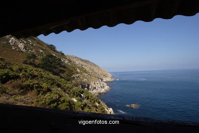 Observatorios de aves en las Islas Cíes (Vigo).