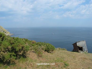 Observatorios de aves en las Islas Cíes (Vigo).