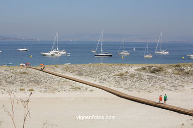 Beach of rodas
(Beaches of cies the islands )
. 