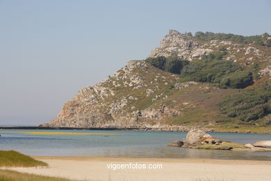 Vistas de las Islas C�es (Vigo). 
