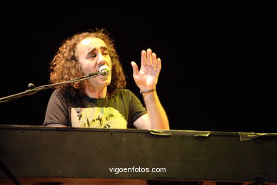 C�mplices. Concierto 100 a�os Estrella Galicia. Auditorio de m�sica de Castrelos (12/08/2006). 