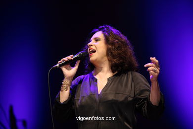 Gal Costa. Concierto en Vigo. (18/07/2006).