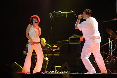Semem up - Alberto Comesa�a. Conciertos de Castrelos 2006. 