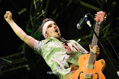 Manu Chao - Radio Bemba Sound System. Real Club Náutico. (04/08/2007).