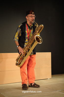 Carlo Actis Dato (26/06/2006) - Salón actos Marco - Festival de Jazz Imaxinasons 2006 - Vigo.