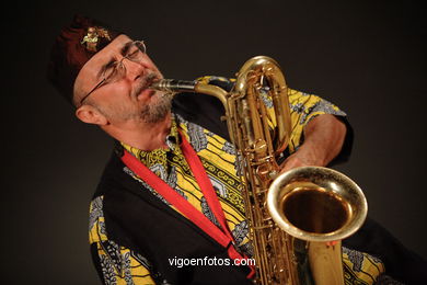 Carlo Actis Dato (26/06/2006) - Salón actos Marco - Festival de Jazz Imaxinasons 2006 - Vigo.
