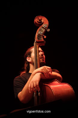 Imaxina Jazz Orquestra (Presentación Oficial) (01/07/2006) - Centro Cultural Caixanova - Festival de Jazz Imaxinasons 2006 - Vigo.