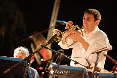 Italian Instabile Orchestra (24/06/2006) - Plaza da Estrela - Festival de Jazz Imaxinasons 2006 - Vigo. 
