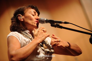 María Joâo & Mario Laginha con la orquesta clásica de Espìnho (15/06/2006) - Centro Cultural Caixanova - Festival de Jazz Imaxinasons 2006 - Vigo.