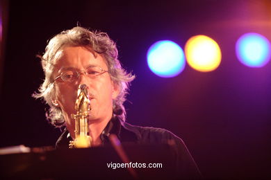 Williem Breuker Kollektief (30/06/2006) - Plaza da Estrela - Festival de Jazz Imaxinasons 2006 - Vigo.