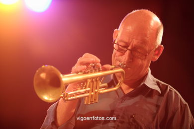 Williem Breuker Kollektief (30/06/2006) - Plaza da Estrela - Festival de Jazz Imaxinasons 2006 - Vigo.
