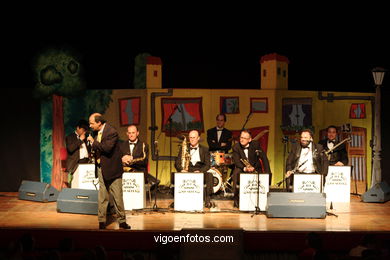 Locos por el Jazz con The Missing Stompers & Stompers & Roman y Cia & Fernando Argenta (28/06/2006) - Centro Cultural Caixanova - Festival de Jazz Imaxinasons 2006 - Vigo.