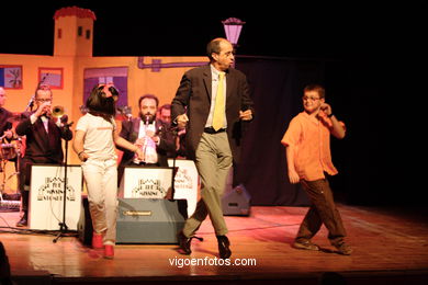 Locos por el Jazz con The Missing Stompers & Stompers & Roman y Cia & Fernando Argenta (28/06/2006) - Centro Cultural Caixanova - Festival de Jazz Imaxinasons 2006 - Vigo.