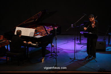 Luis Vidal - Vermeer (24/06/2006) - Martín Códax - Festival de Jazz Imaxinasons 2006 - Vigo.