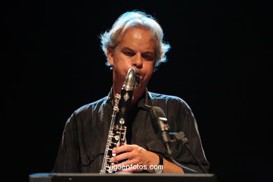 Michael Riessler Trío. Jazz - Imaxinasons 2006.