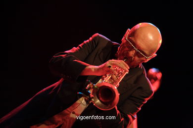 Tomasz Stanko
(Jazz - Imaxinasons 2006)
. 