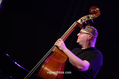 Gilad Atzmon & The Orient House Ensemble - Praza do Rei (29/06/2007) - Festival of Jazz Imaxinasons 2007 - Vigo (Spain).