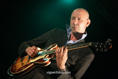 Carlos Bica & Tr�o Azul. Jazz - Imaxinasons 2007. 