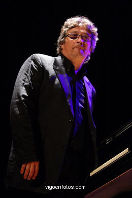Chano Dom�nguez - New Flamenco Sound - Centro Cultural Caixanova - (24/06/2007) - Festival of Jazz Imaxinasons 2007 - Vigo (Spain). 