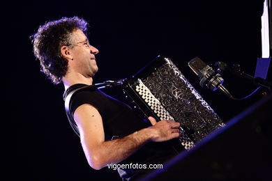 Renaud Garc�a-Fons & Jean-Louis Matinier -  Auditorium Mart�n C�dax (22/06/2007) - Festival of Jazz Imaxinasons 2007 - Vigo (Spain). 