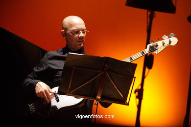 Jan Garbarek Group Featuring Manu Katche(21/06/2007) - Centro Cultural Caixanova - Festival de Jazz Imaxinasons 2007 - Vigo. 
