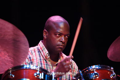 Miroslav Vitous Quartet - Centro Cultural Caixanova - Festival de Jazz Imaxinasons. 