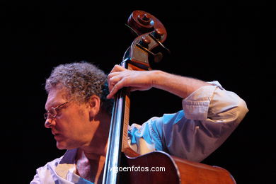 Miroslav Vitous Quartet - Centro Cultural Caixanova - Festival de Jazz Imaxinasons. 
