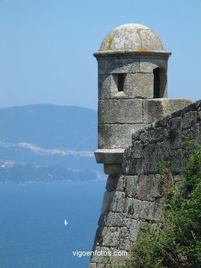 Muralla del Castillo de San Sebastián
- (Ver mapa).