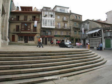 Entorno iglesia Santa Mar�a. El casco viejo de Vigo. 