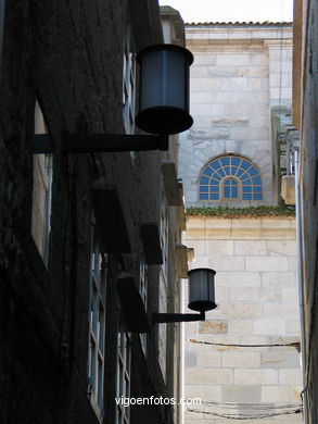 Entorno iglesia Santa Mar�a
(El casco viejo de Vigo)
. 
