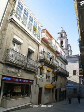 Entorno iglesia Santa Mar�a
(El casco viejo de Vigo)
. 