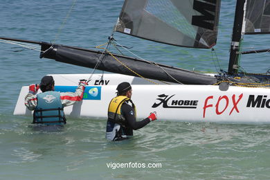 II Raid R�as Baixas de Catamaranes a Vela - Salida en playa del Vao. 