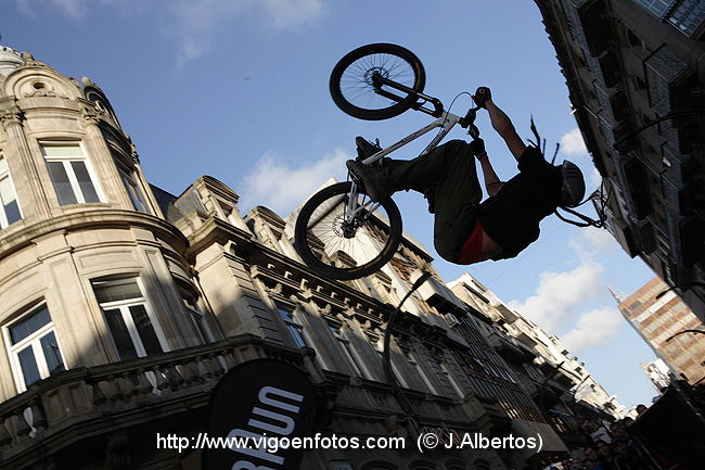 mountain bike wallpapers. Mountain Bike Exhibition.