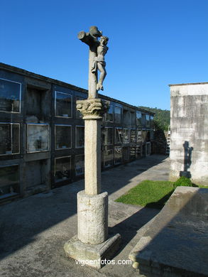 Cruceiro del cementerio de Cande�n
-  (Map location). 