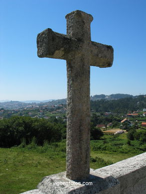 Cruz de la iglesia de Cabral
-  (Map location). 