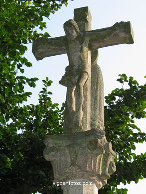 Cruceiro de Quiñones de León
- (Ver mapa).