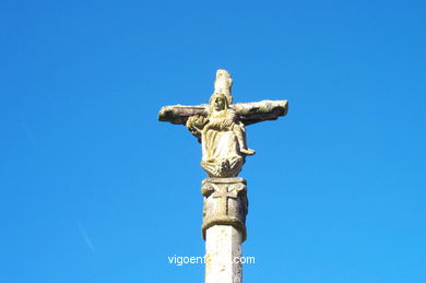 Cruceiro de iglesia de Coruxo. 