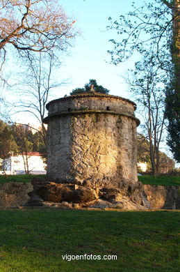 Palomar de Quiñones de León
- (Map location).