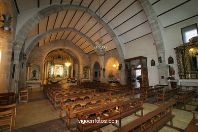 Iglesia de Bouzas. Iglesias parroquiales.