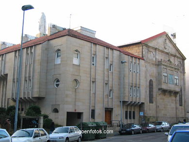 Iglesia de Nuestra Señora del Carmen - Antonio Cominges (1951) (PLAZA ESCULTOR XOAN PIÑEIRO)
- Mapa.