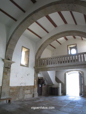 Navia churches
(Parochial churches)

-  (Map location). 