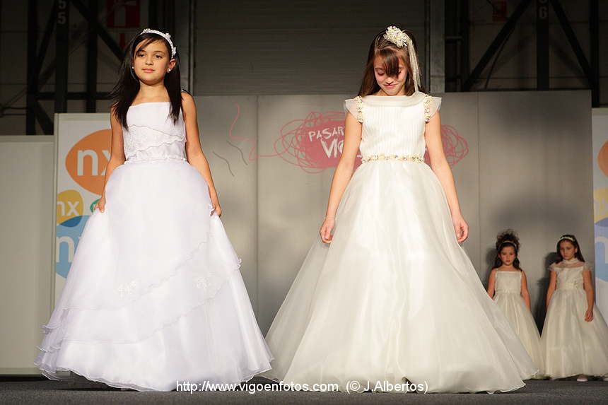 First Communion Dresses 2009. Nuptial in Vigo. ( Num ref.: 3701r )