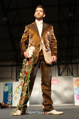 Trajes de novios 2009. Bodas y vestidos de novia.