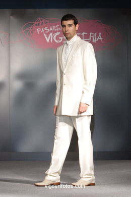 Traje de novios 2008. Bodas y vestidos de novia.