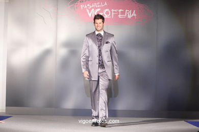 Traje de novios 2008. Bodas y vestidos de novia.